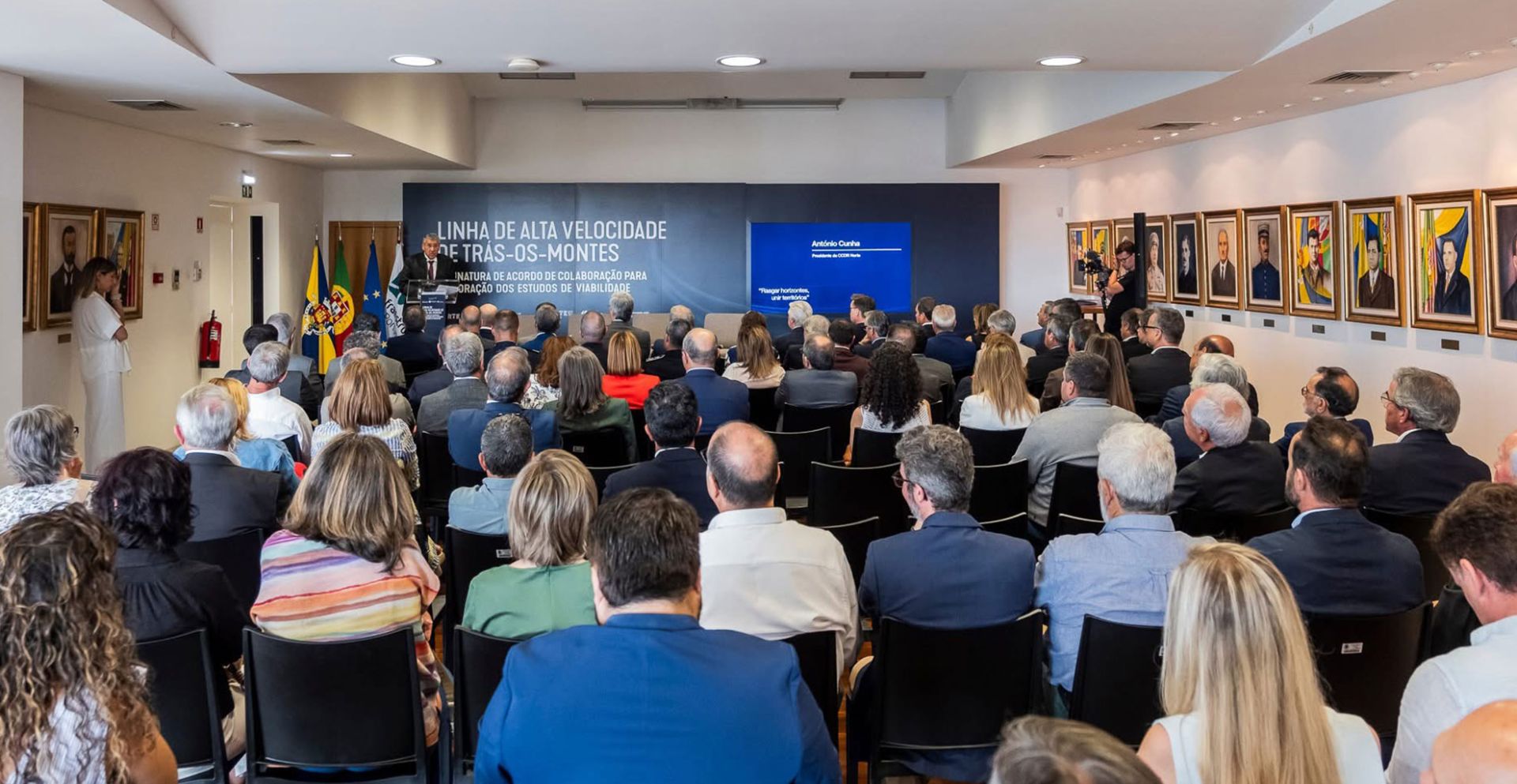 Assinado acordo para estudos de viabilidade da nova ligação ferroviária Porto-Vila Real-Bragança