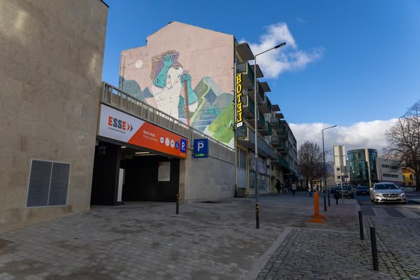 Autarquia reabre parque de estacionamento Seminário